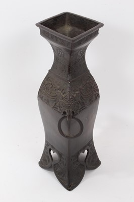 Lot 781 - Archaic form bronze vase, 19th century