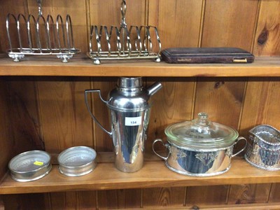 Lot 154 - Mixed lot of Victorian and later silver plated to include toast racks, gallery tray, flatware and other boxed sets