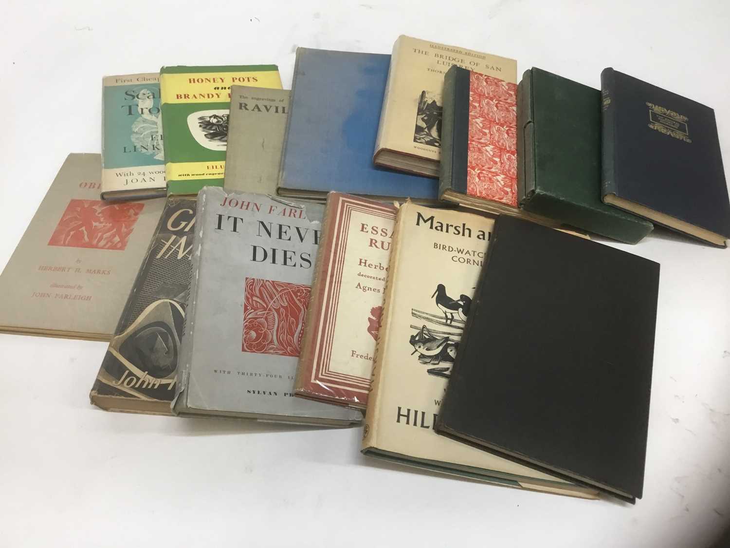 Lot 1517 - Illustrated books