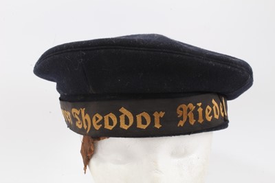 Lot 733 - First World War Imperial German Naval ratings cap