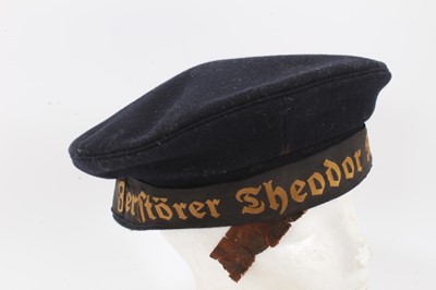 Lot 733 - First World War Imperial German Naval ratings cap