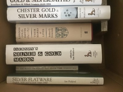 Lot 1524 - Box of silver collecting reference books