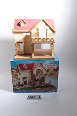 Lot 1630 - Sylvanian Families selection including boxed items Lakeside Lodge, figures etc (qty)