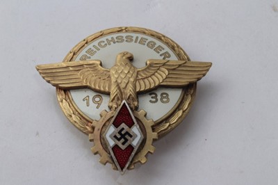 Lot 784 - Nazi German Hiter Youth Reichssieger Badge, dated 1938, marked G. Brehmer Markneukirchen to reverse