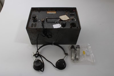 Lot 769 - Second World War Nazi Wehrmacht UKW.E.e. tank radio reciever with spare valves and headphones