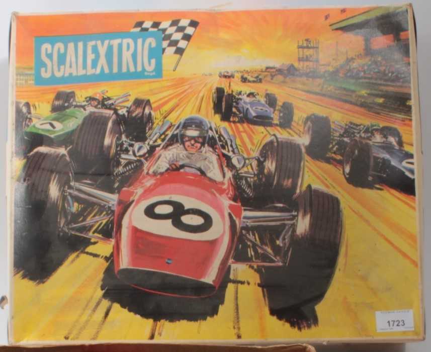Lot 108 - A TRI-ANG Scalextric GP3 set, with cars Lot 108 - A TRI-ANG Scalextric GP3 set, with cars