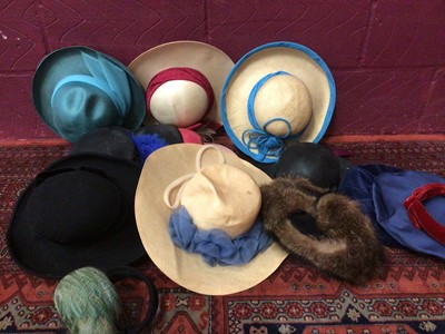 Lot 1998 - Selection of vintage hats makes include Kim Model half hats, Bermona wide brim straw hat, other straw hats by Margaritta, etc.