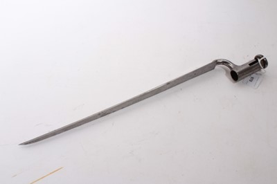 Lot 970 - Victorian 1842 pattern socket bayonet, blade stamped 'Salter' and 2B Ic0 59, 53cm overall