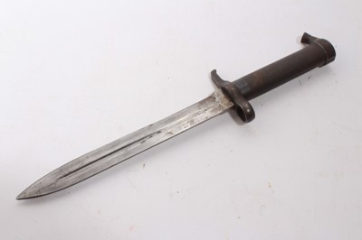 Lot 973 - Swedish Mauser Bayonet in scabbard stamped I16 No. 459.