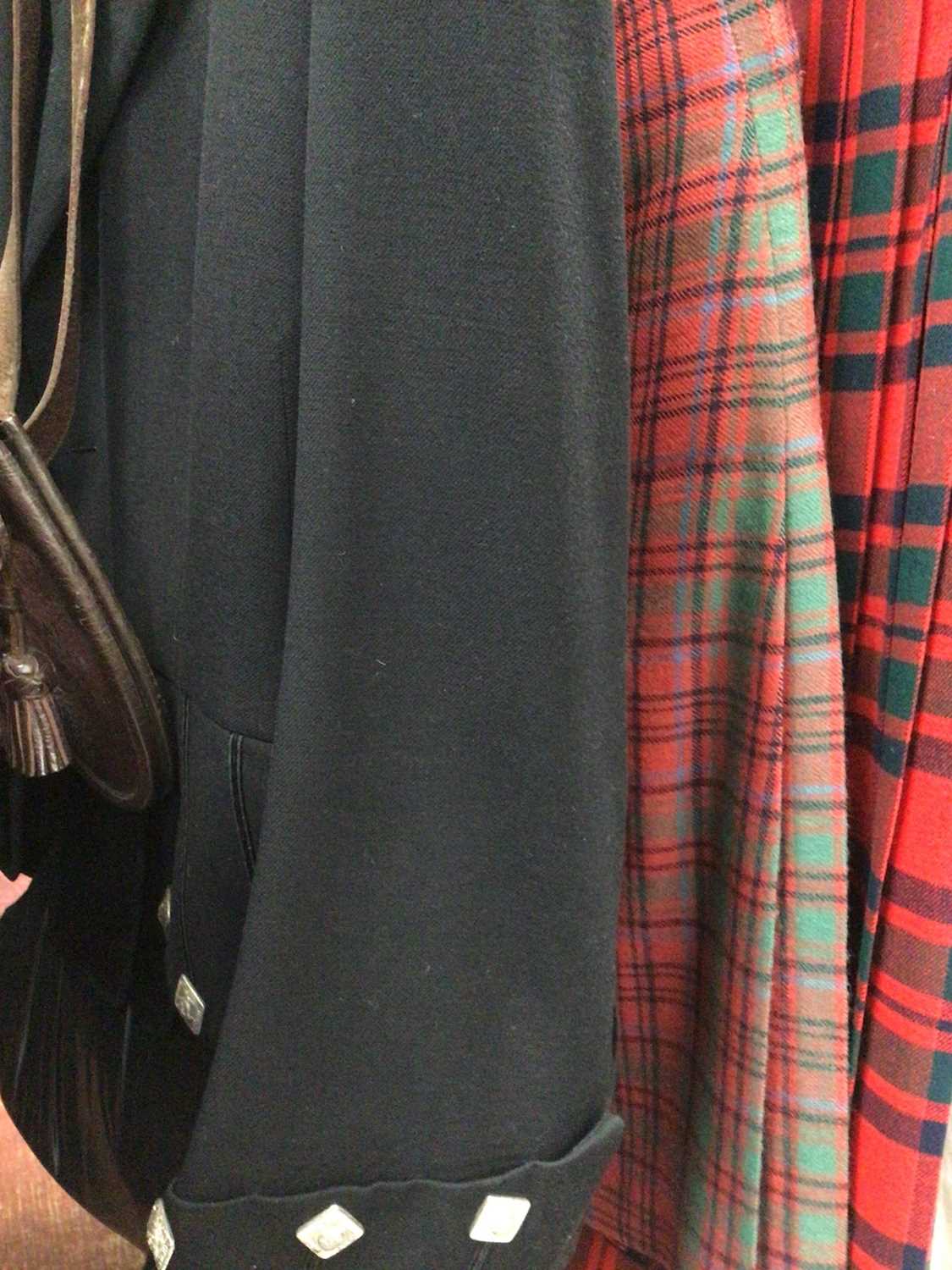 Lot 1999 - Gentlemen's 1952 traditional Highland Dress