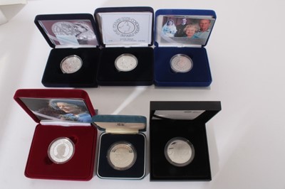 Lot 509 - G.B. The Royal Mint silver proof two crown sized coins to include 'The Shakespeare' 2016, 'Lunar Year of The Rooster' 2017, Five pounds 'The Platinum Wedding Anniversary', Piedfort 2017, 'The Sapph...