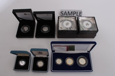 Lot 511 - G.B. The Royal Mint mixed silver proof coins to include three coin Piedfort set 2003 (N.B. 50p, £1, £2), fifty pence coins Dinosaurs, 'Tales of The Earth', 'Megalosaurus', and with colour 'Igu...