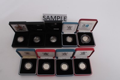 Lot 511 - G.B. The Royal Mint mixed silver proof coins to include three coin Piedfort set 2003 (N.B. 50p, £1, £2), fifty pence coins Dinosaurs, 'Tales of The Earth', 'Megalosaurus', and with colour 'Igu...