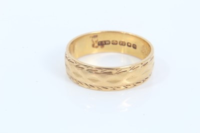 Lot 316 - 22ct gold wedding ring