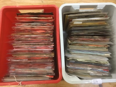 Lot 2119 - Two boxes of single records and EP's (approx 180 plus) including Man on the Moon (Apollo 11 Soundtrack), Bigsounds Up, the Drags, (Santa Pod 1972), Bee Gees, Scott McKenzie, Chuck Berry, Beach Boys...