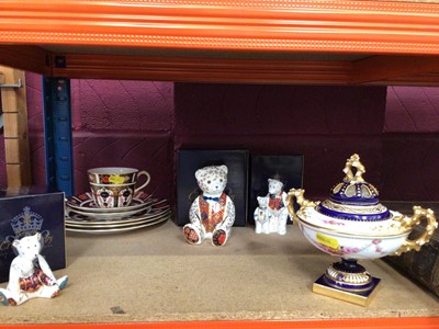 Lot 513 - Thre Crown Derby bear paperweights plus one cup, two saucers and three tea plates together with a Royal Worcester  Roman style pot pourri  urn