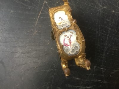 Lot 140 - Late 19th / early 20th century French painted porcelain catouche shaped clock