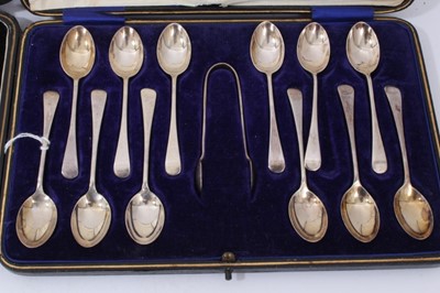 Lot 257 - Cased set silver coffee spoons, together with similar teaspoons and tea knives