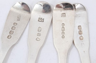 Lot 259 - Seven Georgian and later silver fiddle pattern teaspoons (7)