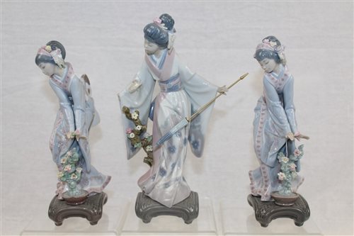 Lot 1125 - Three Lladro porcelain figures - Geishas