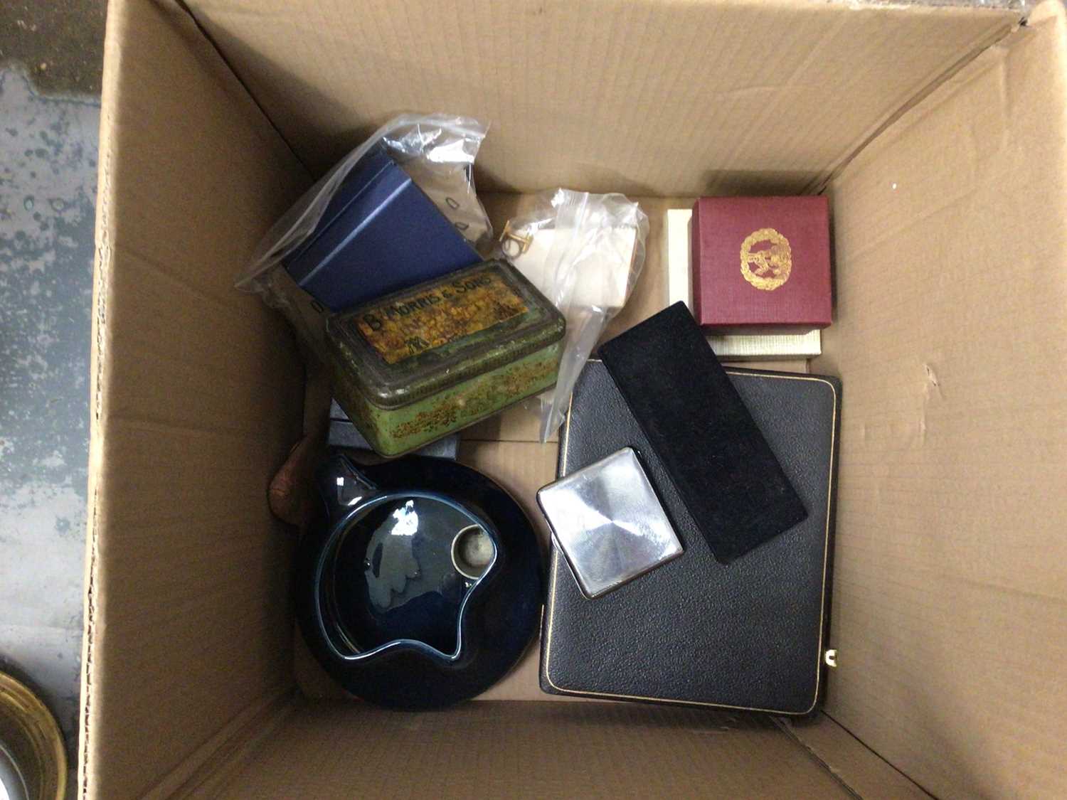 Lot 38 Box of sundry items, to include a carved