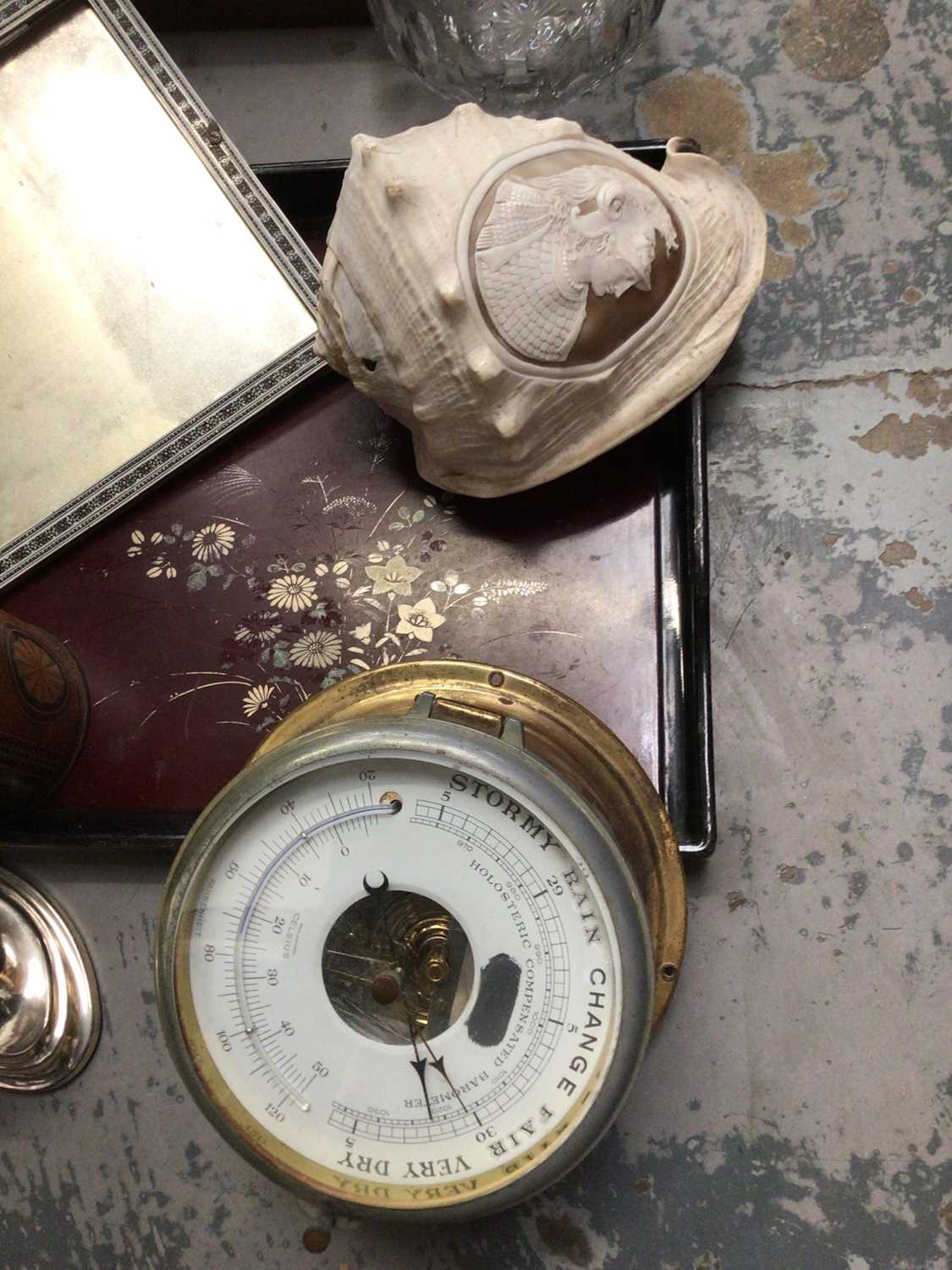 Lot 38 Box of sundry items, to include a carved