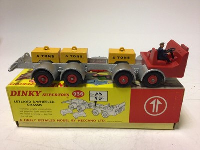 Lot 2007 - Dinky Supertoys Leyland 8-wheeled chassis No. 936 boxed
