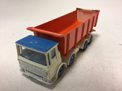 Lot 2017 - Dinky Leyland dump truck with tilt cab No. 925 boxed