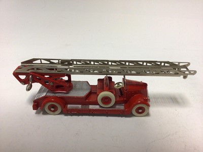 Lot 2027 - Dinky Supertoys (French issue) fire engine with extending ladder No. 899 boxed