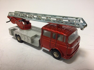 Lot 2030 - Dinky Supertoys fire engine with extending ladder No. 955 boxed plus Dinky turntable fire escape No. 956 boxed (2)