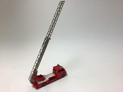 Lot 2036 - Dinky Supertoys turntable fire escape No. 956 boxed