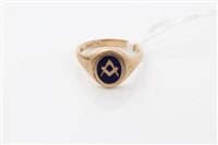 Lot 1527 - Gold (9ct) Masonic swivel signet ring