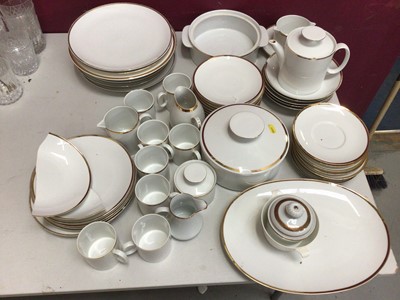 Lot 566 - Thomas German porcelain tea and dinner service