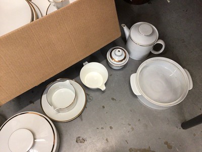Lot 566 - Thomas German porcelain tea and dinner service