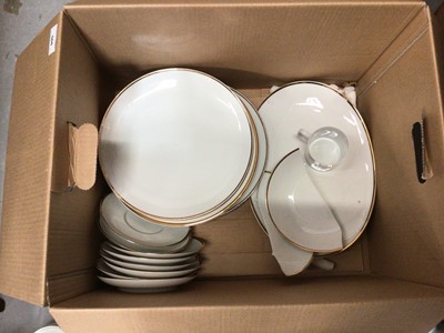 Lot 566 - Thomas German porcelain tea and dinner service
