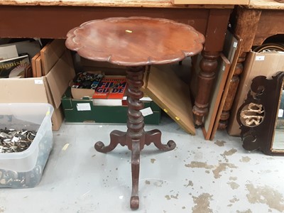 Lot 955 - Victorian mahogany wine table on spiral twist column and three hipped splayed legs, 49cm wide