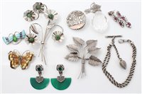 Lot 1539 - Group of silver and other Jewellerylery -...