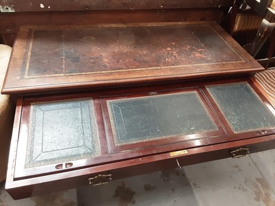 Lot 866 - Good quality Edwardian walnut desk with leather lined top, fitted secretaire drawer and central cupboard below flanked by six short drawers, 127cm wide, 57cm deep, 79cm high