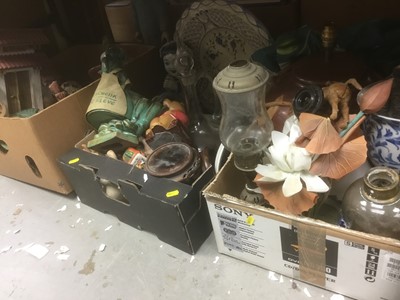 Lot 365 - Sundry ceramics and other miscellaneous items