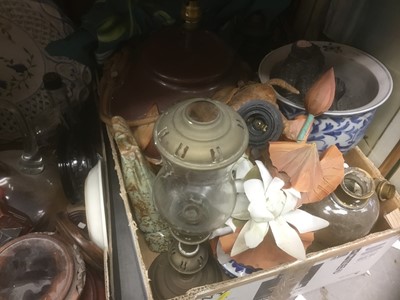 Lot 365 - Sundry ceramics and other miscellaneous items