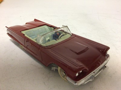 Lot 2055 - Dinky French Issue Cabriolet Ford 'Thunderbird' No 555, boxed