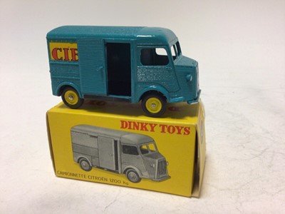 Lot 2078 - Dinky French Issue Camionnette Citroen 1200K CIBIE No 561, boxed