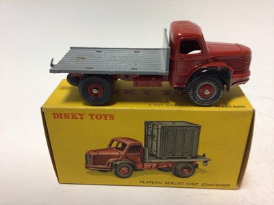 Lot 2090 - Dinky French Issue Plateau Berliet Avec Container No 34B, boxed