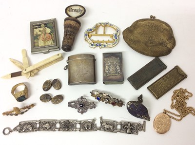 Lot 651 - Silver vesta case, Armourial match box holder, Queen Victoria Diamond Jubilee bar brooch, other jewellery, enamelled buckle and bijouterie