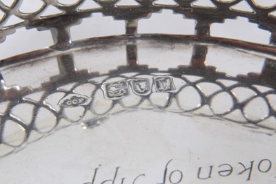 Lot 231 - Edwardian silver bon bon dish of boat shaped form, with pierced decoration