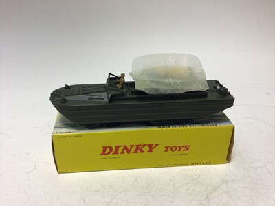 Lot 2172 - Dinky French Issue Camion Amphibie Militaire DUKW No 825, Jeep avec canon DE 106 SR No 829, both boxed (2)