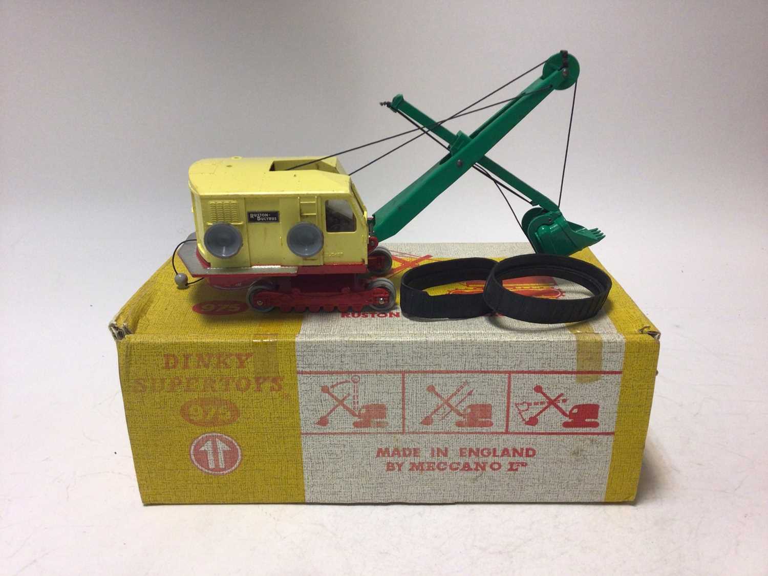 Lot 2200 - Dinky Ruston Bucyrus Excavator No 975, boxed