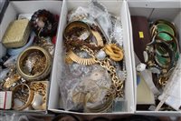 Lot 1555 - Quantity of costume Jewellerylery - including...