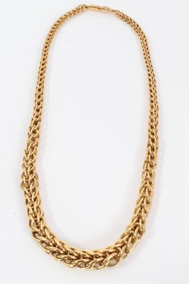 Lot 576 - 18ct gold necklace with graduated entwined links