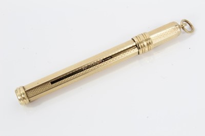 Lot 527 - Gold tooth pick